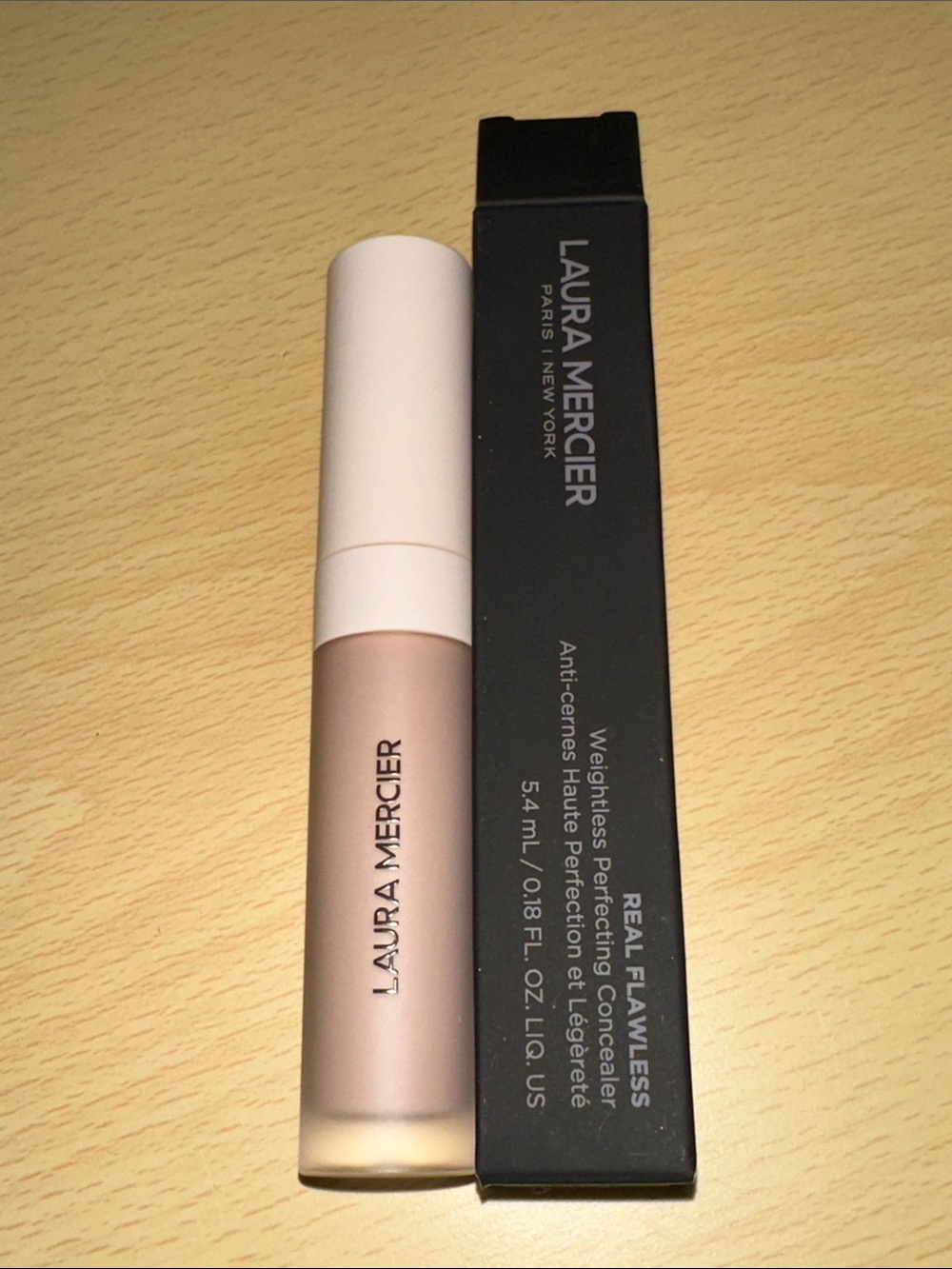 Laura Mercier New Real Flawless Weightless Perfecting Concealer shade 2C2
